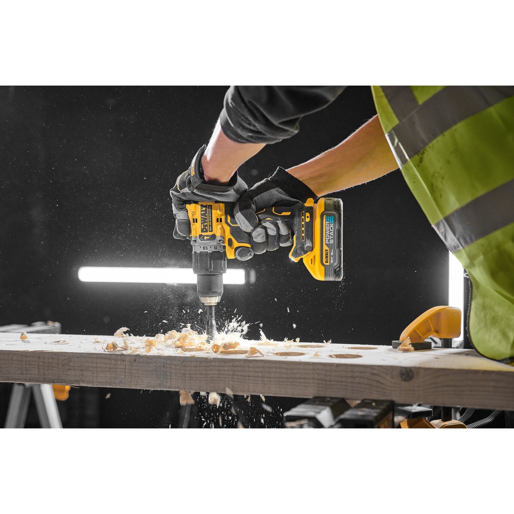 DEWALT DCD805H2T-QW Trapano avvitatore con percussione compatto 2 batterie Powerstack XR 18V 5.0Ah brushless